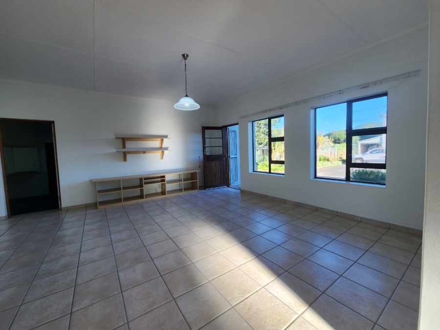 2 Bedroom Property for Sale in Stilbaai Wes Western Cape